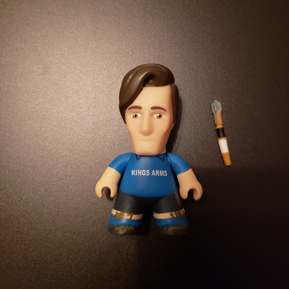 Doctor Who Eleventh Doctor Titan Vinyl Figure - Picture 4 of 5